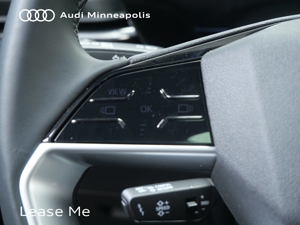 Thumbnail: 2025 Audi Q5 - 25