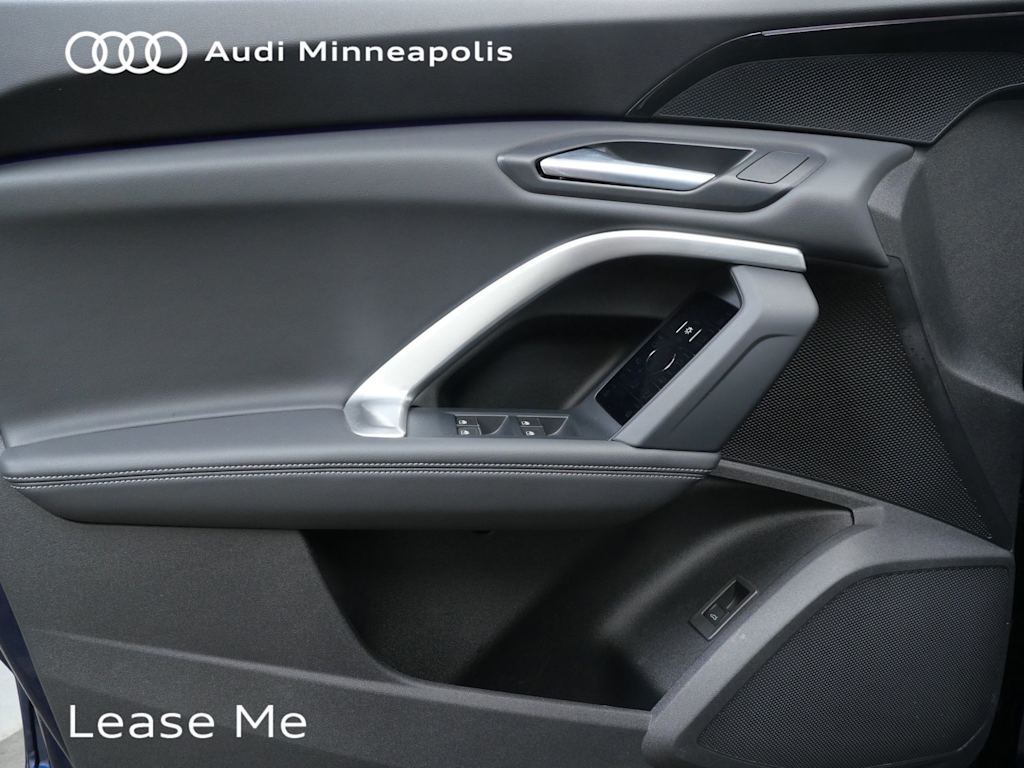 Thumbnail: 2025 Audi Q5 - 16
