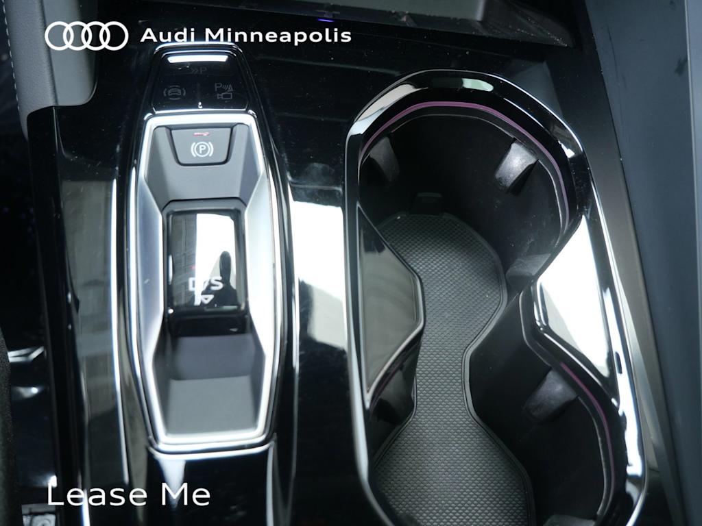 Thumbnail: 2025 Audi Q5 - 11