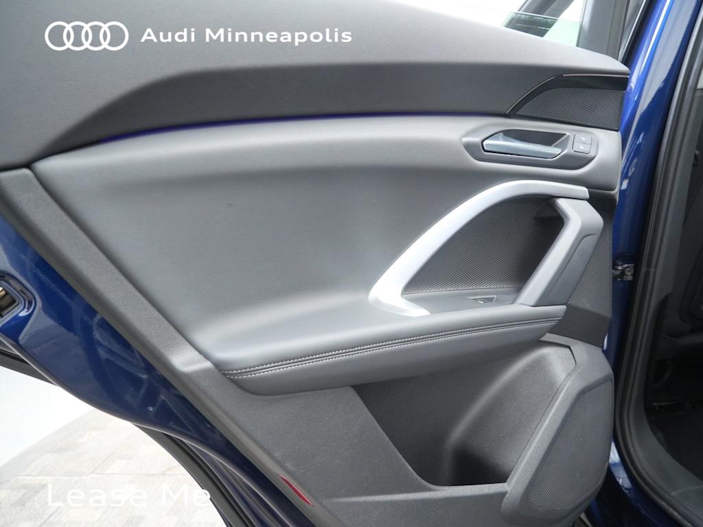 Thumbnail: 2025 Audi Q5 - 18
