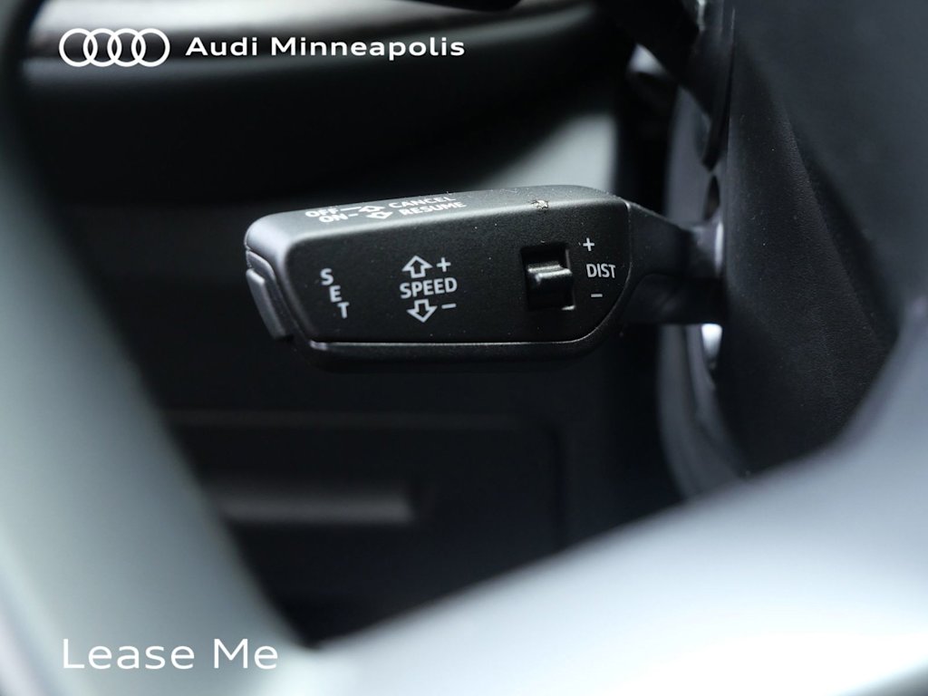Thumbnail: 2025 Audi Q5 - 24