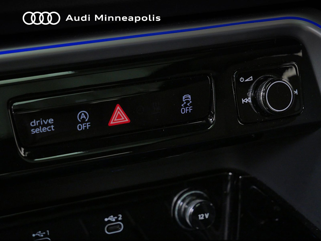 Thumbnail: 2025 Audi Q5 - 27
