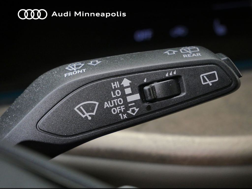 Thumbnail: 2025 Audi Q5 - 13