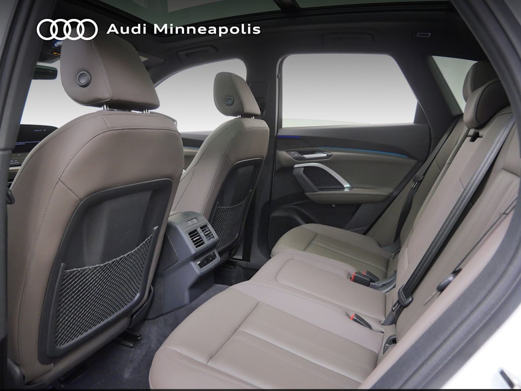 Thumbnail: 2025 Audi Q5 - 9