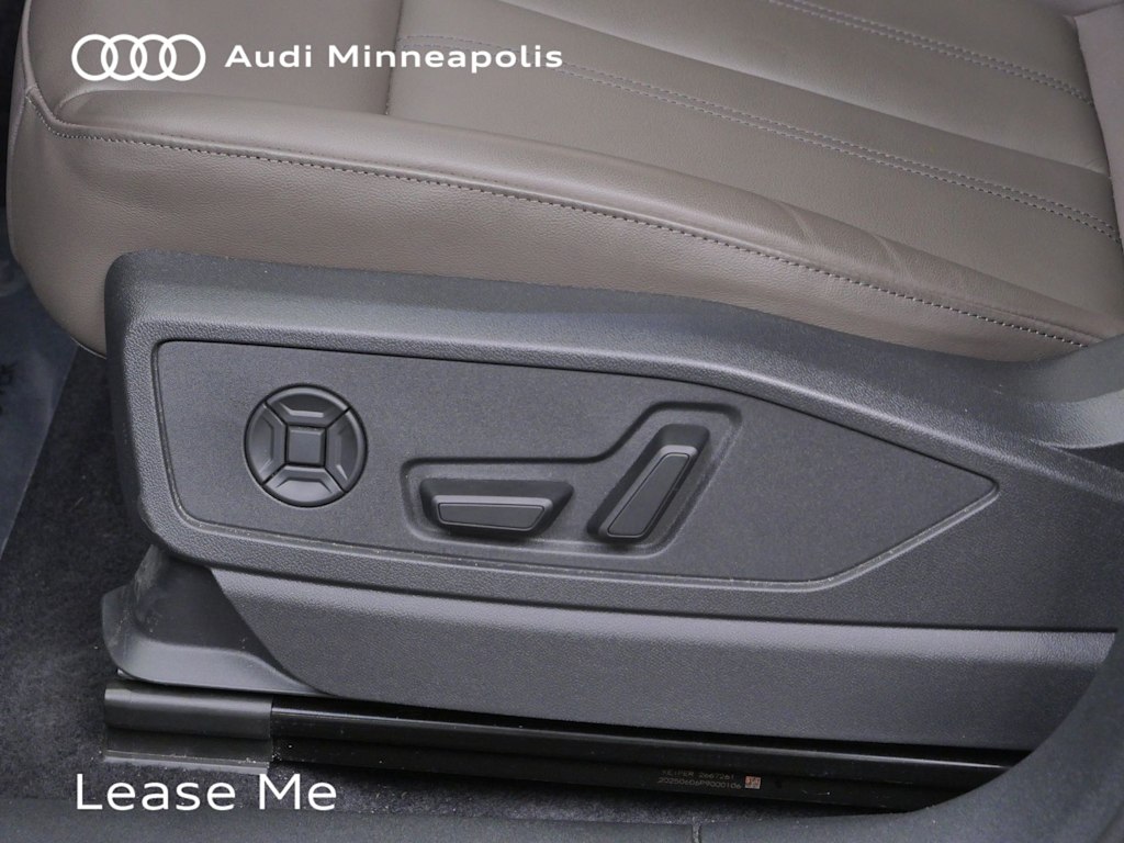 Thumbnail: 2025 Audi Q5 - 18