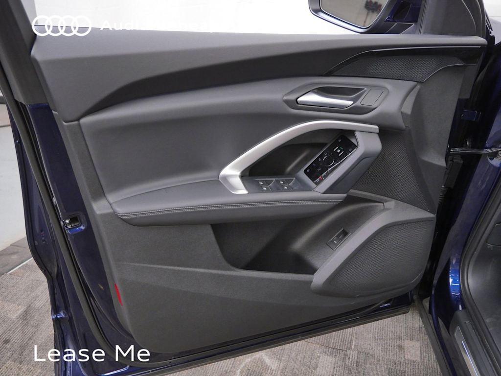 Thumbnail: 2025 Audi Q5 - 16