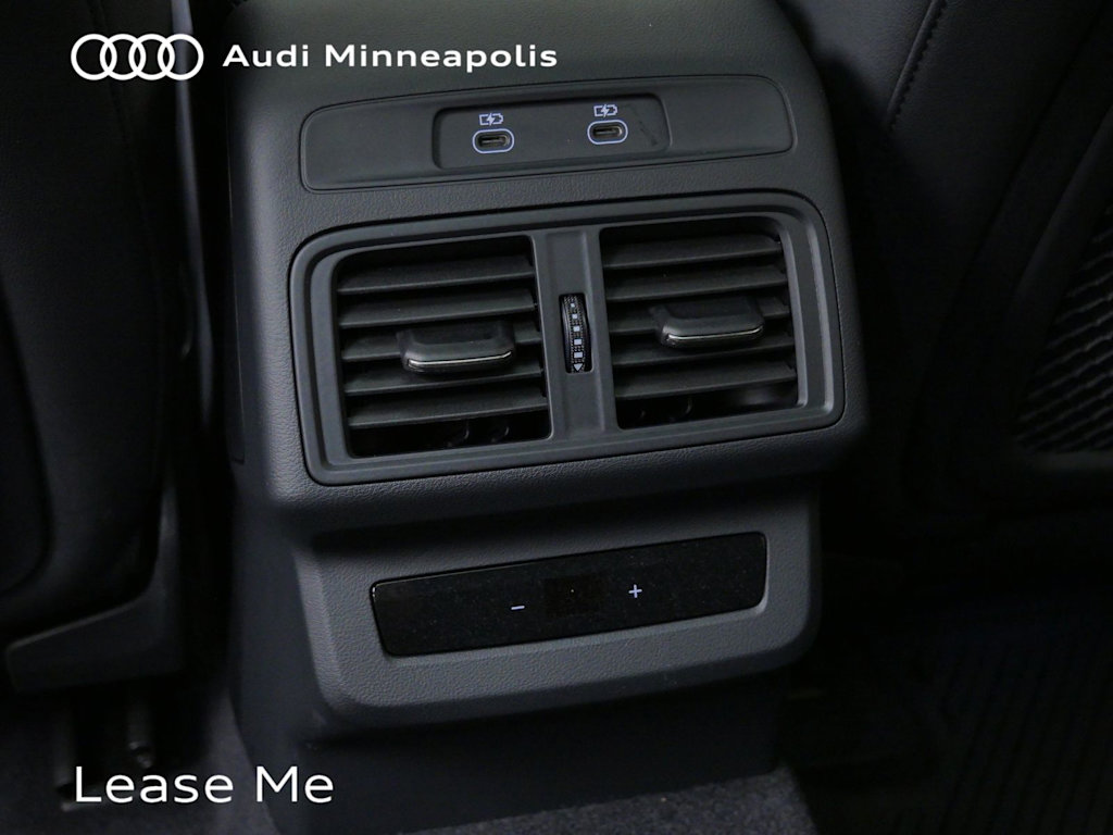 Thumbnail: 2025 Audi Q5 - 19