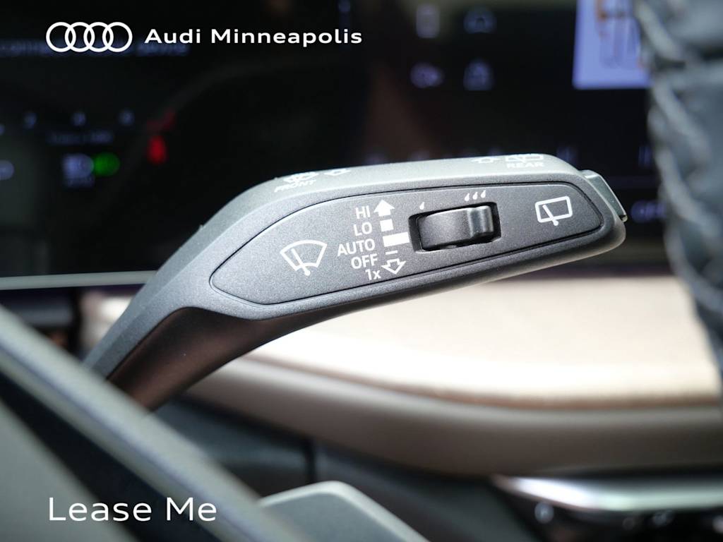 Thumbnail: 2025 Audi Q5 - 25