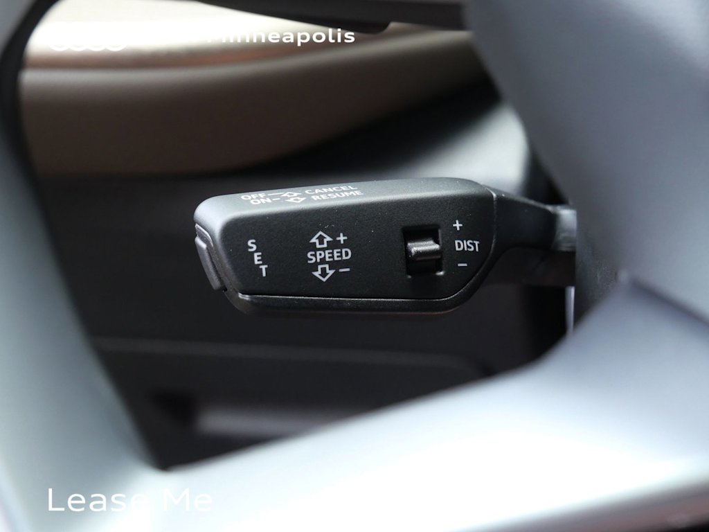 Thumbnail: 2025 Audi Q5 - 22