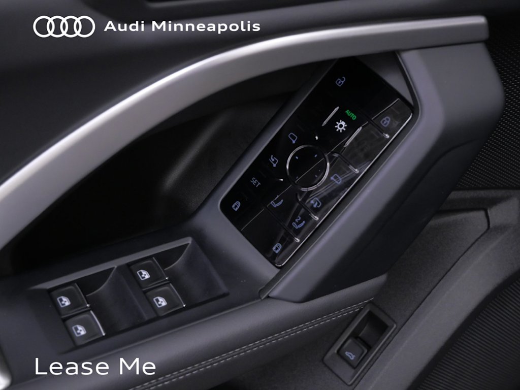 Thumbnail: 2025 Audi Q5 - 19