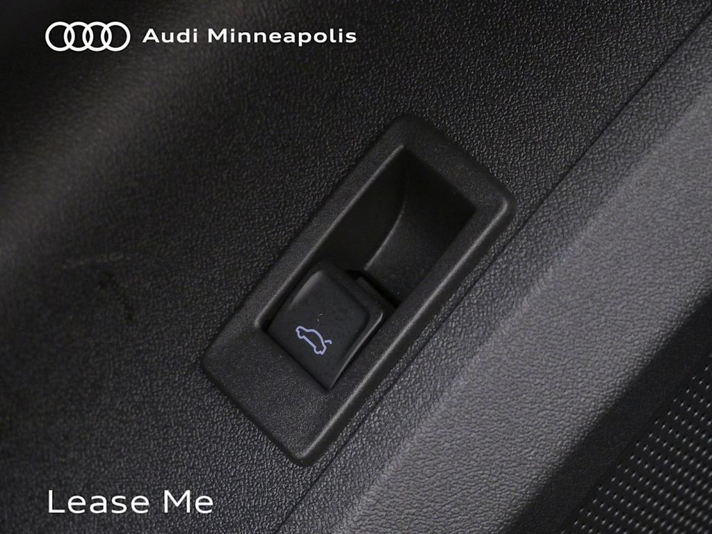 Thumbnail: 2025 Audi Q5 - 7