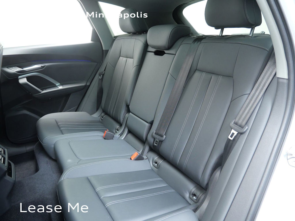 Thumbnail: 2025 Audi Q5 - 10