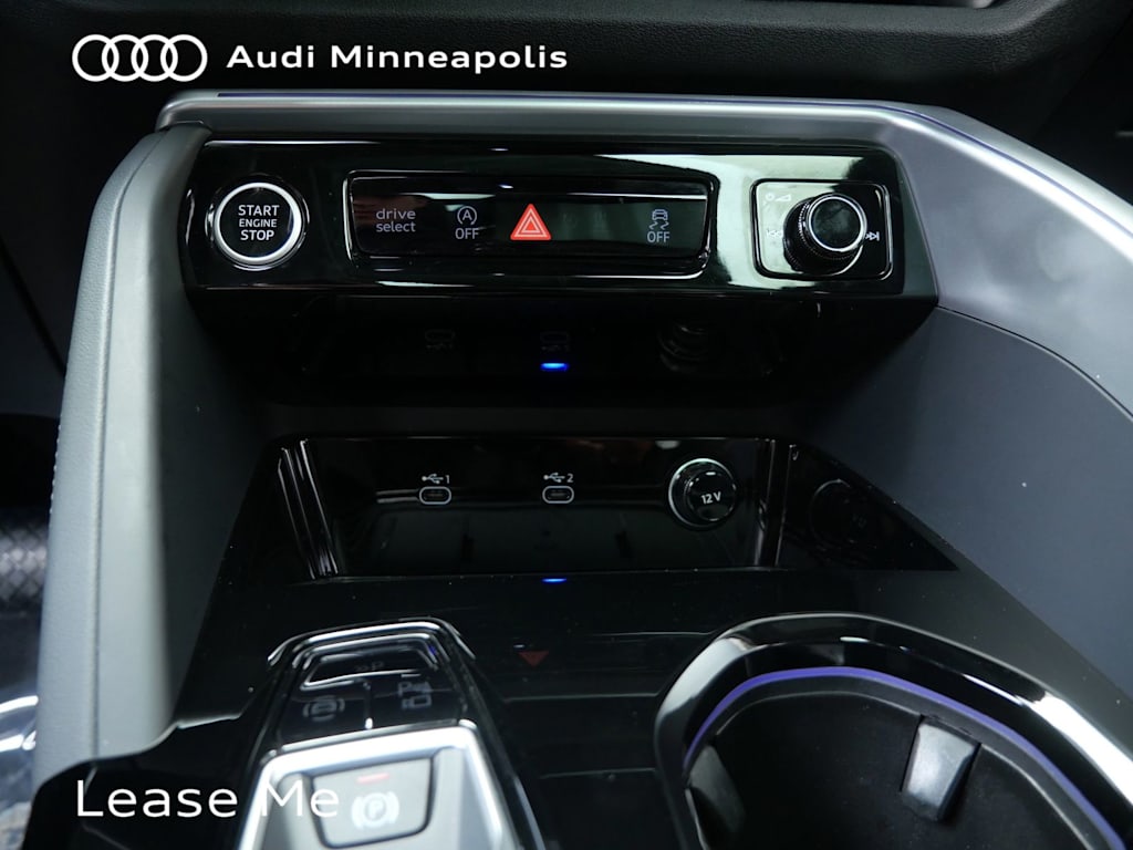 Thumbnail: 2025 Audi Q5 - 11