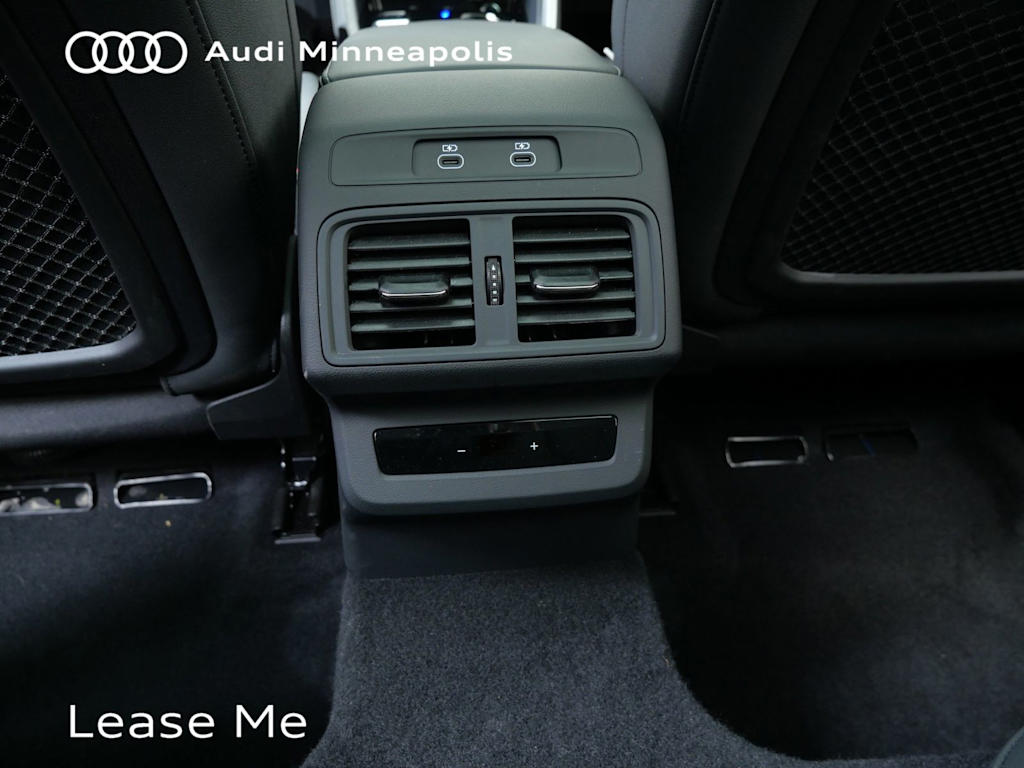 Thumbnail: 2025 Audi Q5 - 22