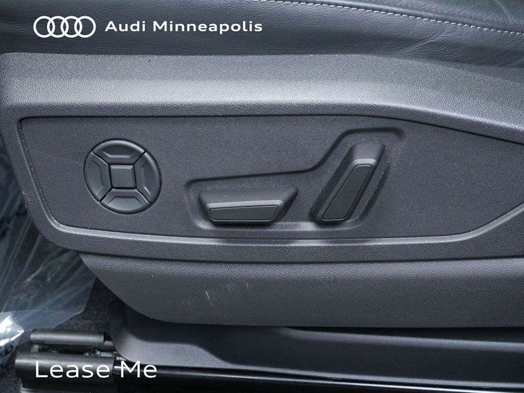 Thumbnail: 2025 Audi Q5 - 20