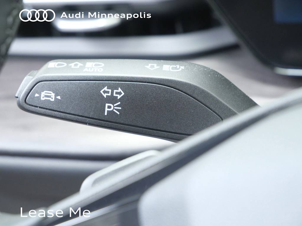 Thumbnail: 2025 Audi Q5 - 26