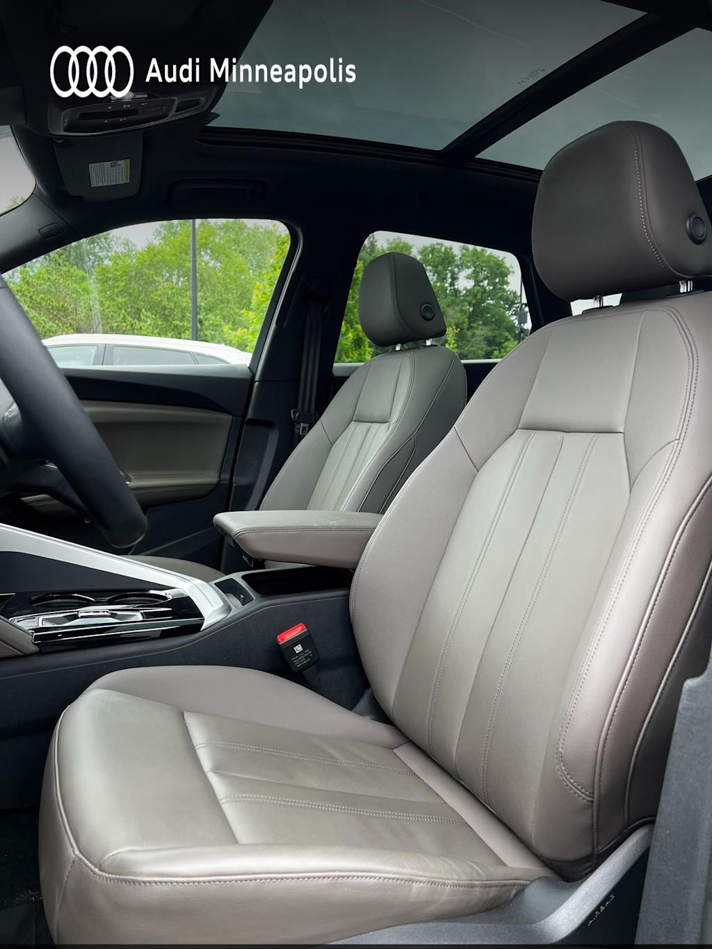 Thumbnail: 2025 Audi Q5 - 8