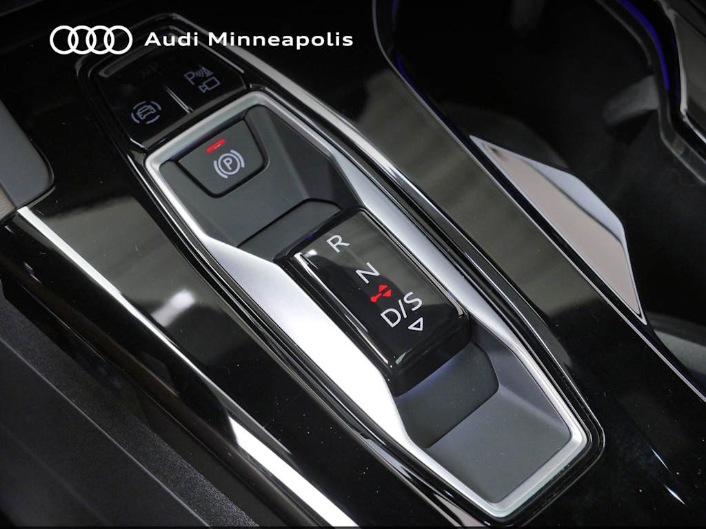 Thumbnail: 2025 Audi Q5 - 11