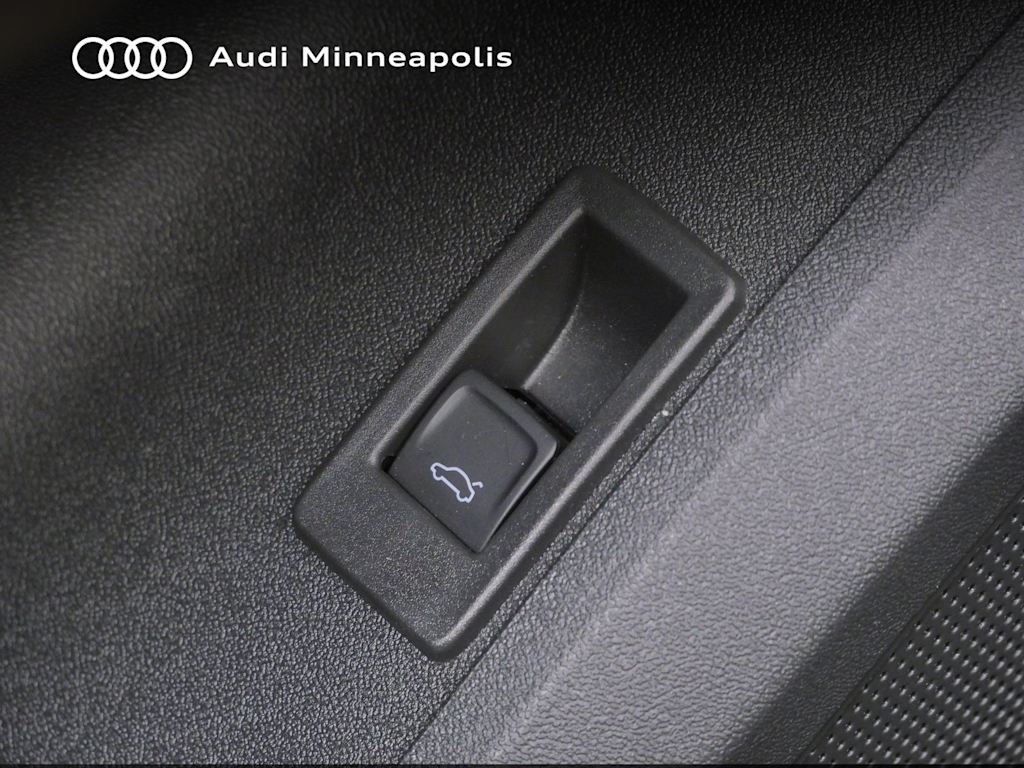 Thumbnail: 2025 Audi Q5 - 7