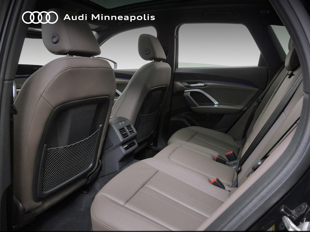Thumbnail: 2025 Audi Q5 - 9
