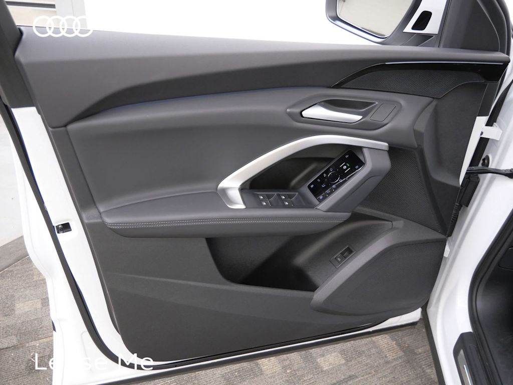Thumbnail: 2025 Audi Q5 - 16
