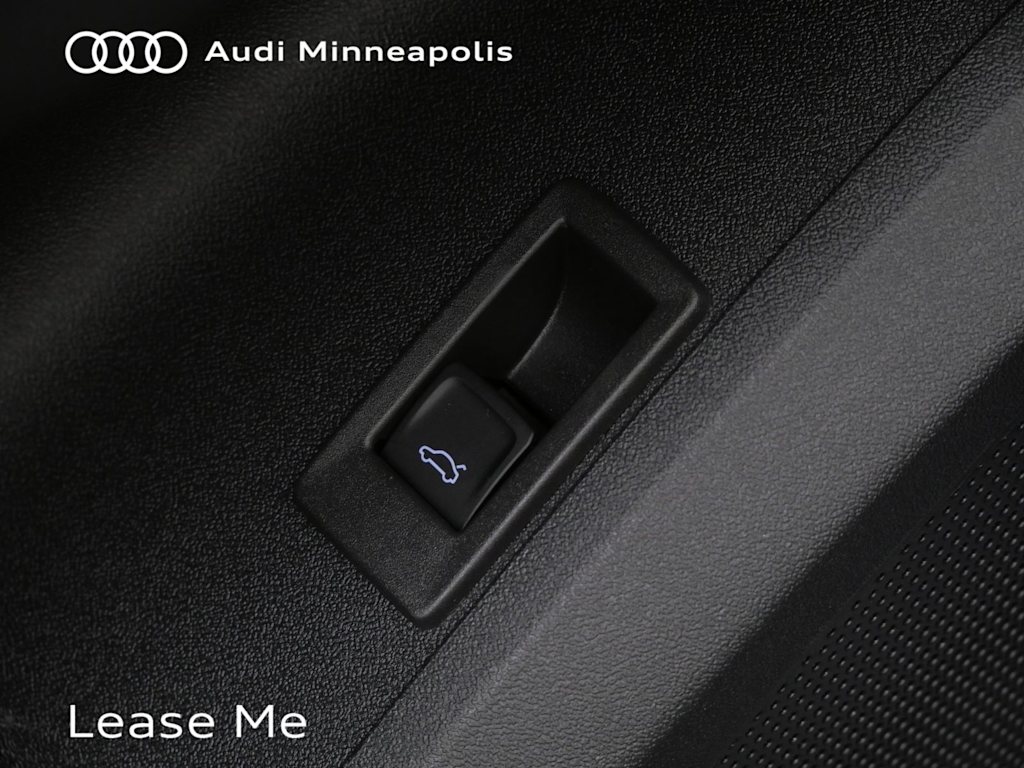 Thumbnail: 2025 Audi Q5 - 7