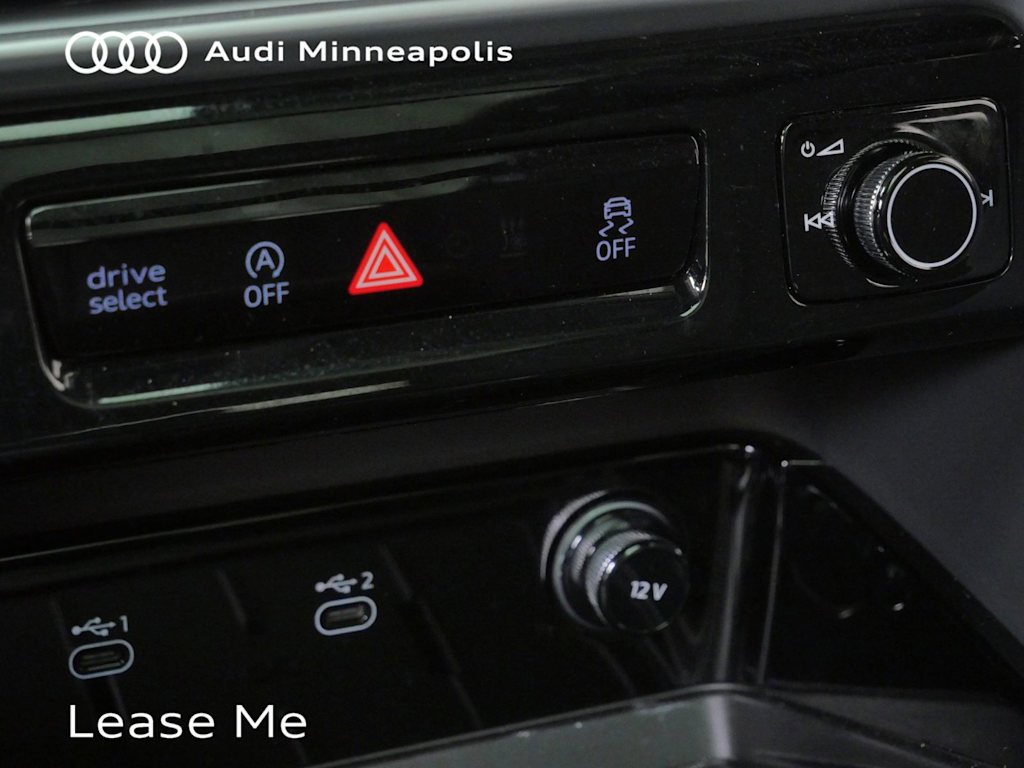 Thumbnail: 2025 Audi Q5 - 26