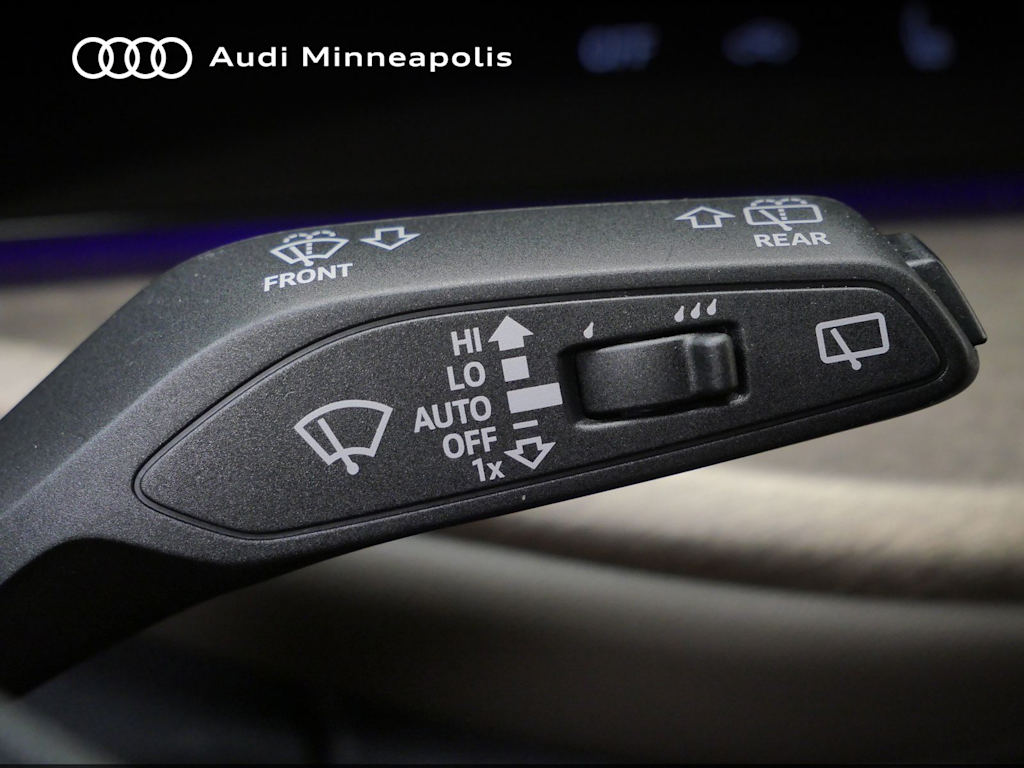 Thumbnail: 2025 Audi Q5 - 12