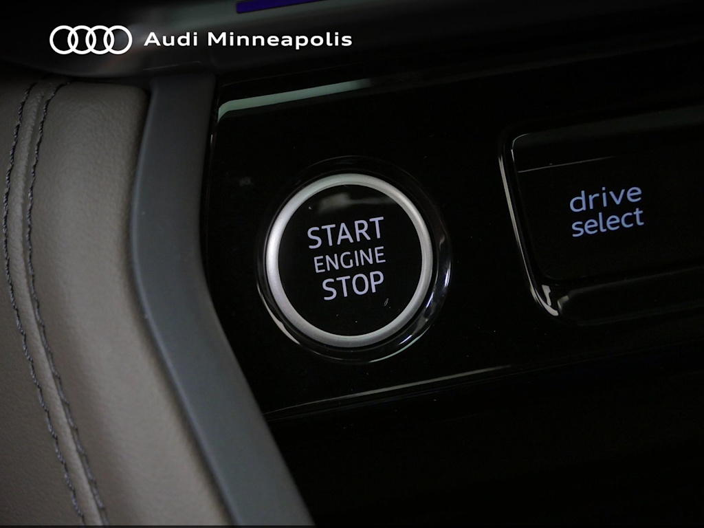 Thumbnail: 2025 Audi Q5 - 24