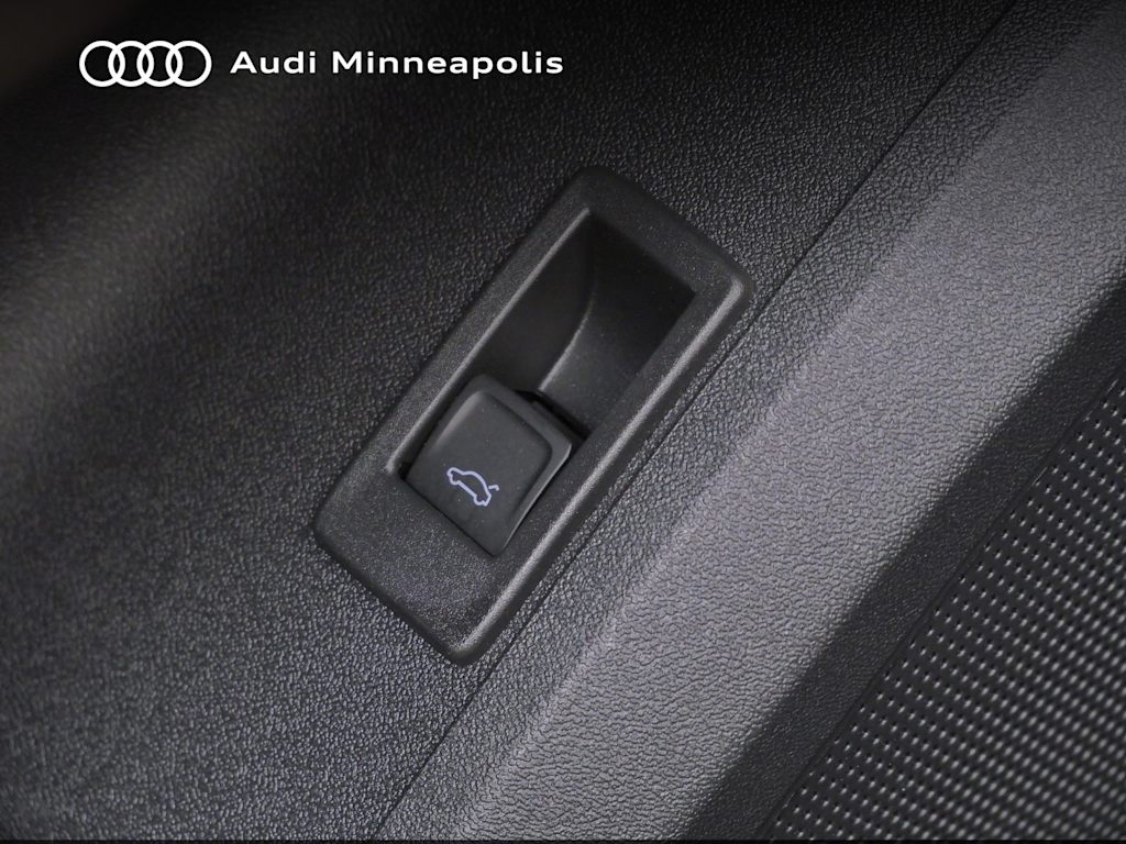Thumbnail: 2025 Audi Q5 - 7