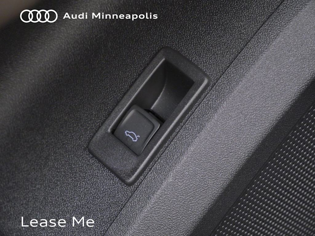 Thumbnail: 2025 Audi Q5 - 6