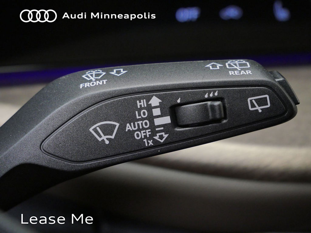 Thumbnail: 2025 Audi Q5 - 11