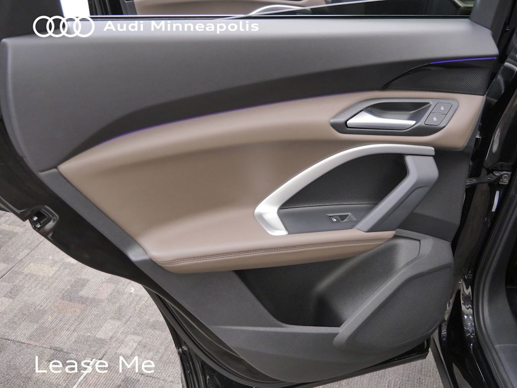 Thumbnail: 2025 Audi Q5 - 18