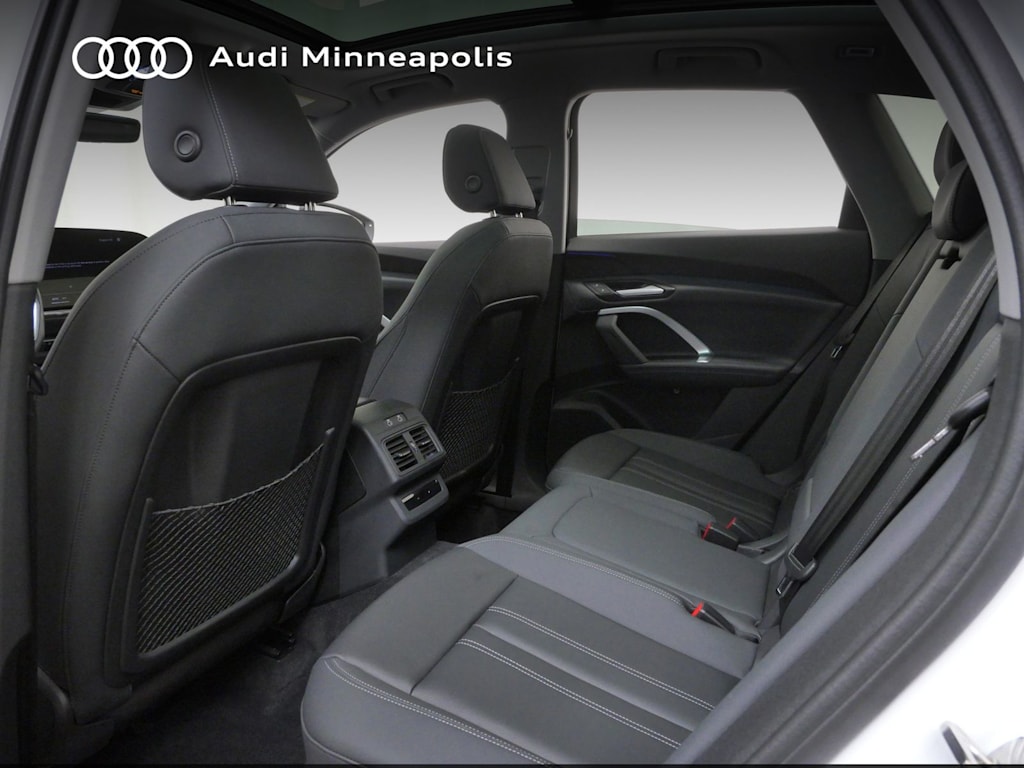 Thumbnail: 2025 Audi Q5 - 9