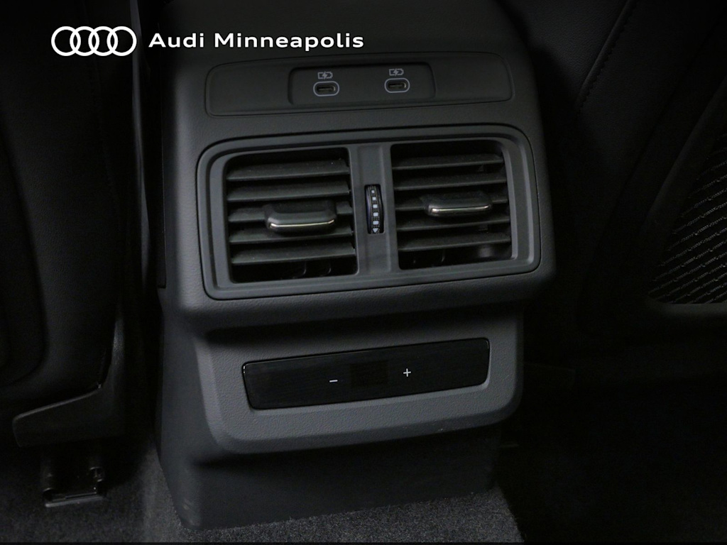 Thumbnail: 2025 Audi Q5 - 20