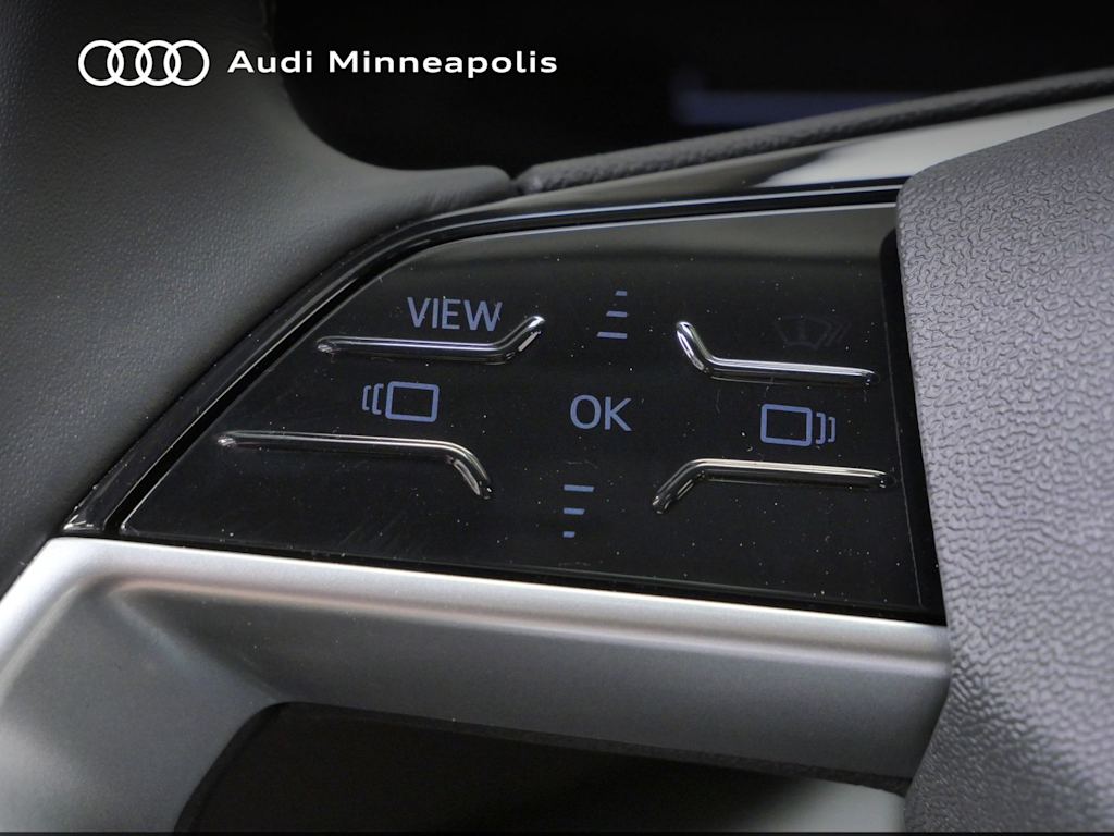 Thumbnail: 2025 Audi Q5 - 21