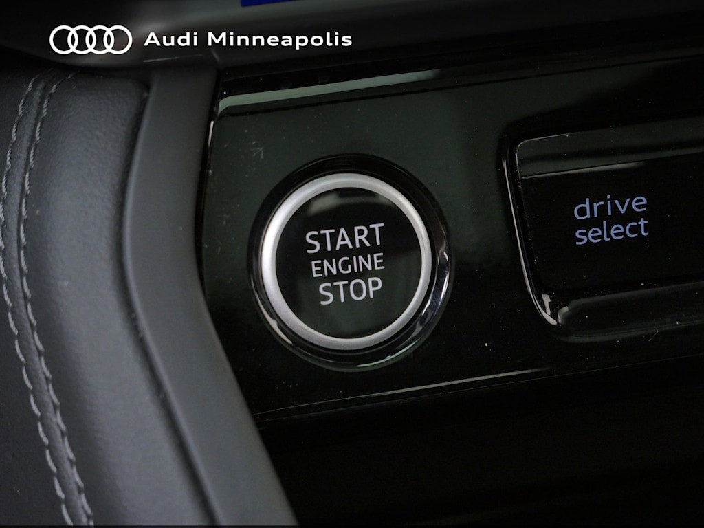Thumbnail: 2025 Audi Q5 - 26