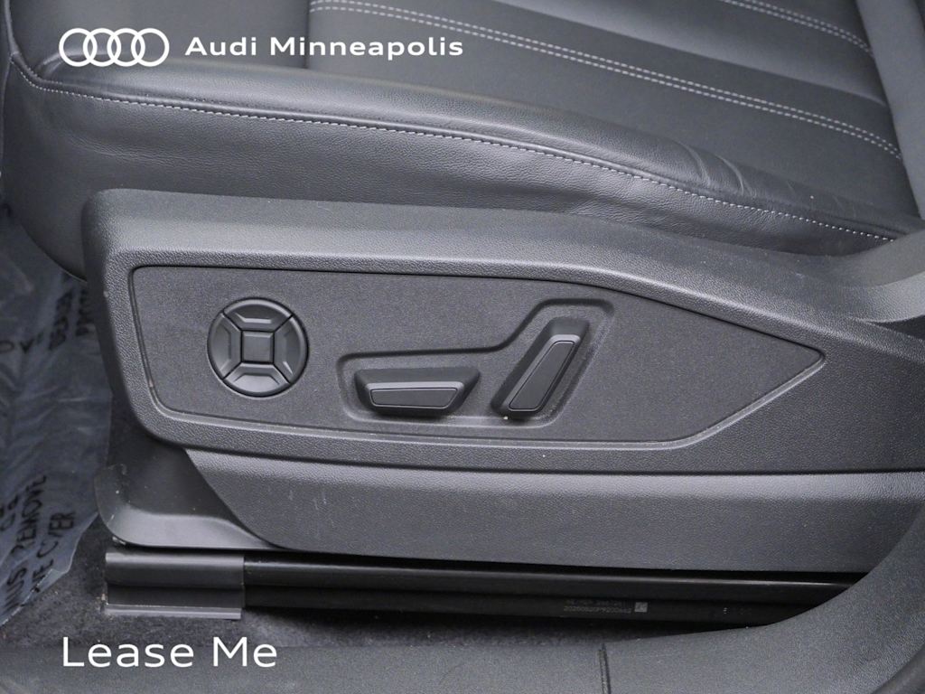 Thumbnail: 2025 Audi Q5 - 18