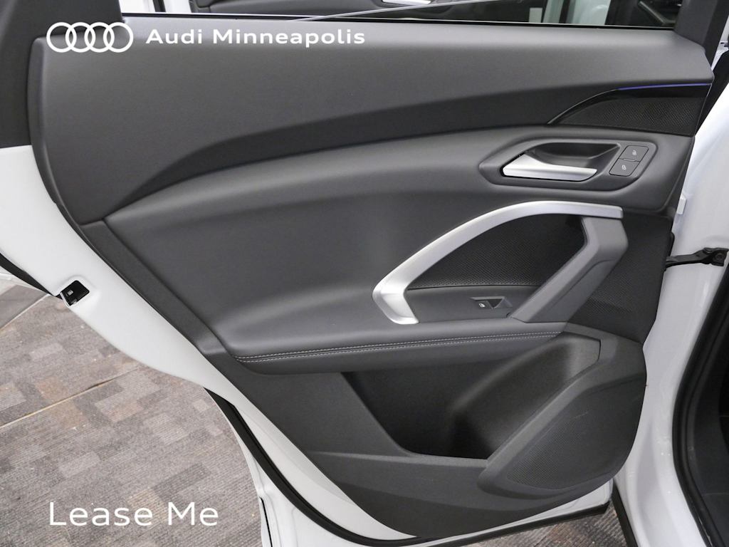 Thumbnail: 2025 Audi Q5 - 19