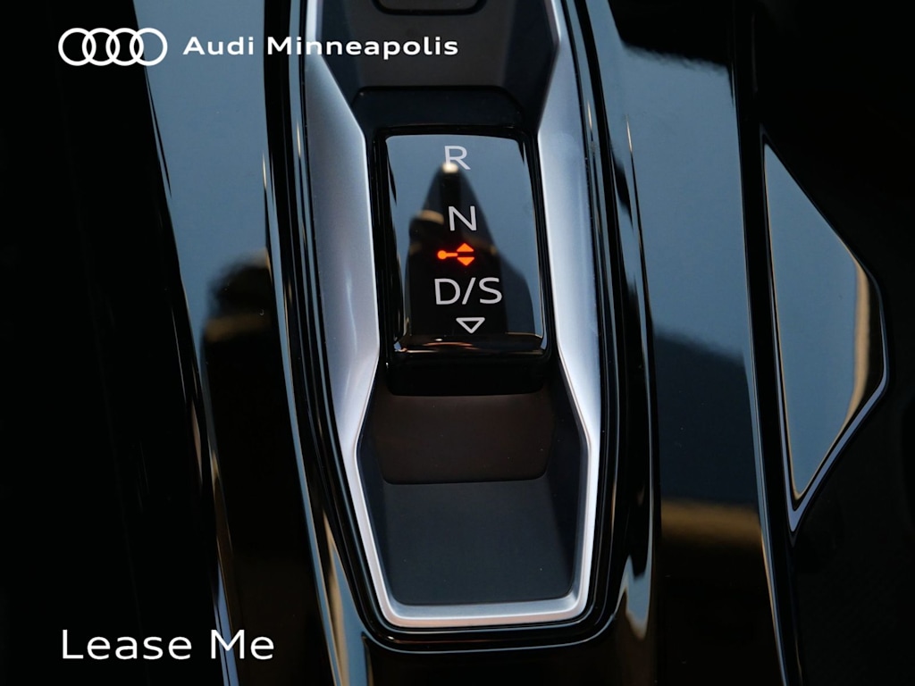 Thumbnail: 2025 Audi Q5 - 20