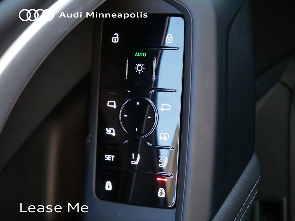 Thumbnail: 2025 Audi Q5 - 8