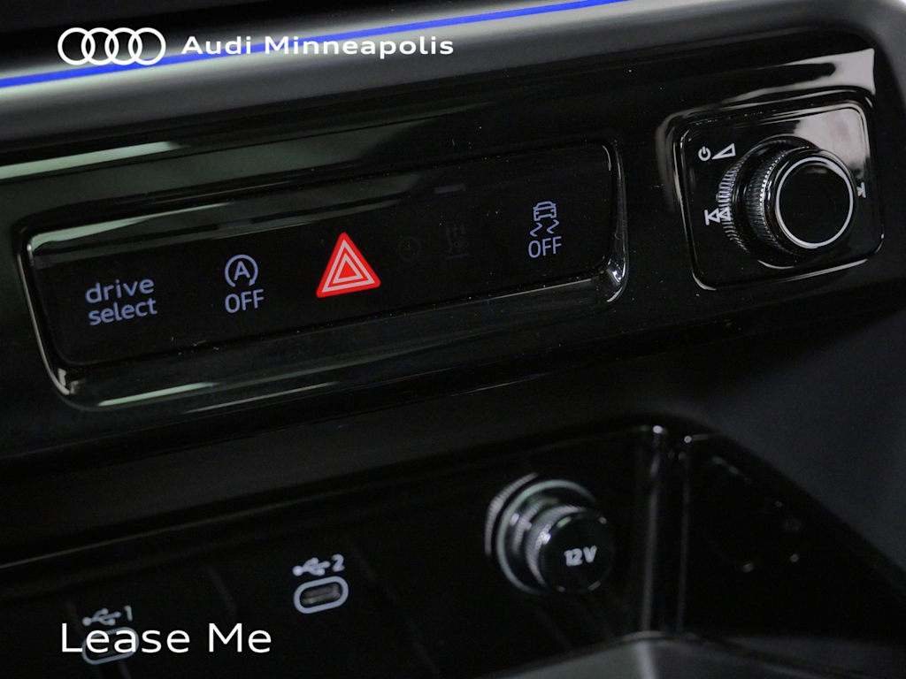 Thumbnail: 2025 Audi Q5 - 26