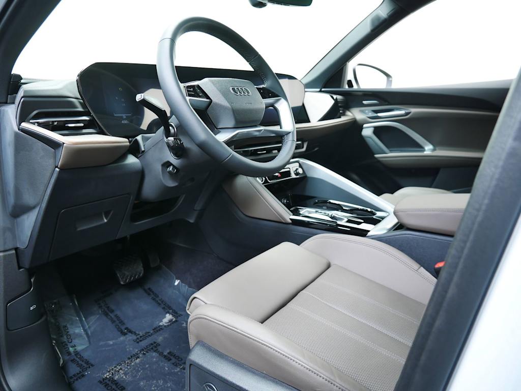 Thumbnail: 2025 Audi Q5 - 2