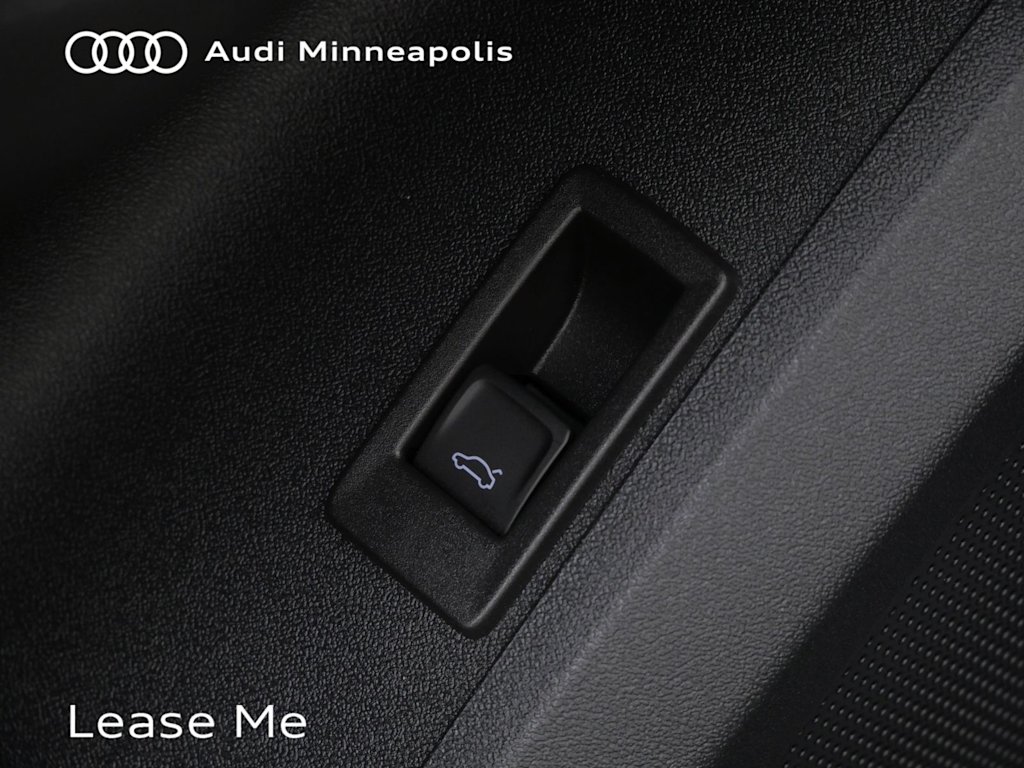 Thumbnail: 2025 Audi Q5 - 6