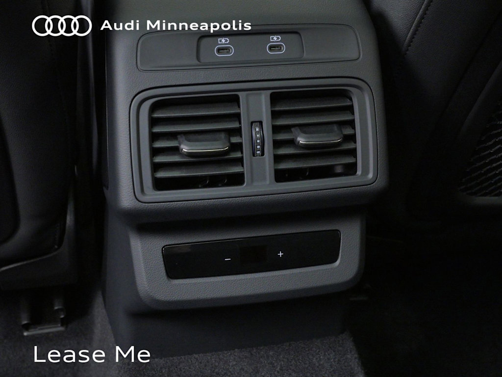 Thumbnail: 2025 Audi Q5 - 19