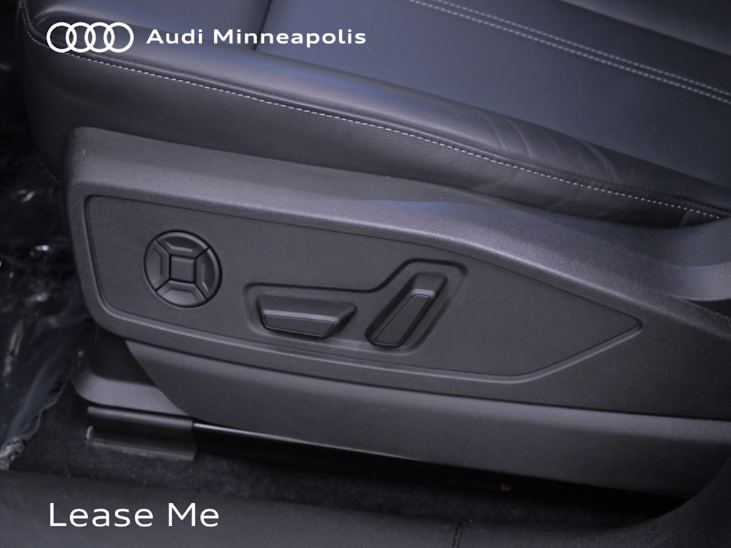 Thumbnail: 2025 Audi Q5 - 6