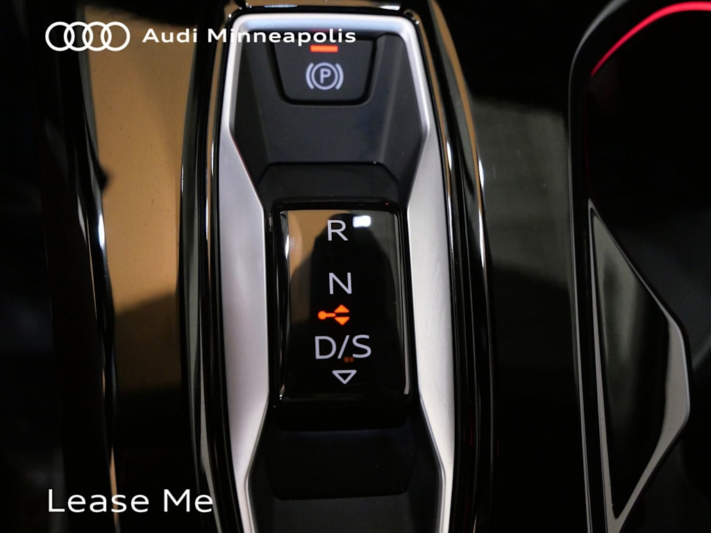 Thumbnail: 2025 Audi Q5 - 8