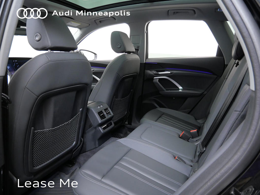 Thumbnail: 2025 Audi Q5 - 8
