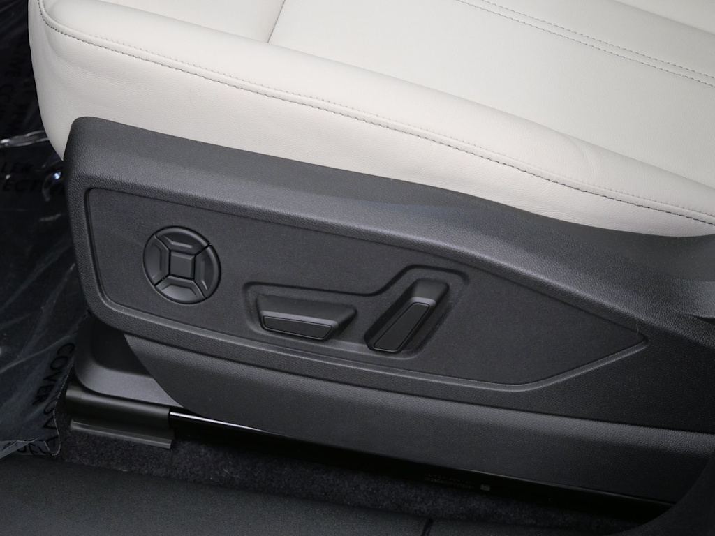 Thumbnail: 2026 Audi Q5 - 13