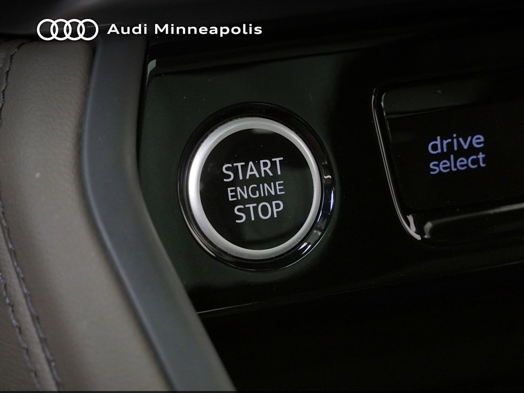 Thumbnail: 2025 Audi Q5 - 24